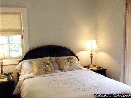 Bluecrest Bed And Breakfast Niagara-Fälle Zimmer foto